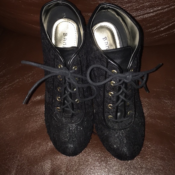 BAMBOO Heels - Picture 2 of 2